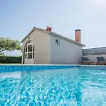 Дом отдыха House Moonstone Задар