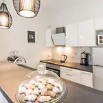 House Moonstone Дом отдыха Задар