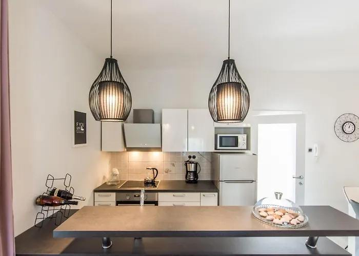 בית נופש House Moonstone