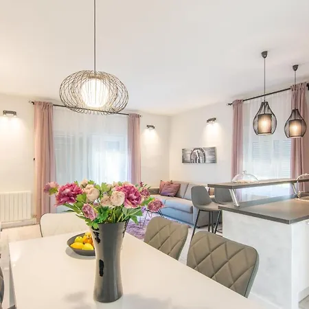 House Moonstone Holiday home *